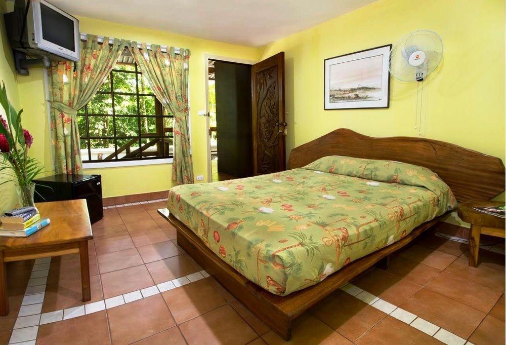 Oceanfront Hotel Verde Mar Direct Access To The Beach Мануель-Антоніо Екстер'єр фото