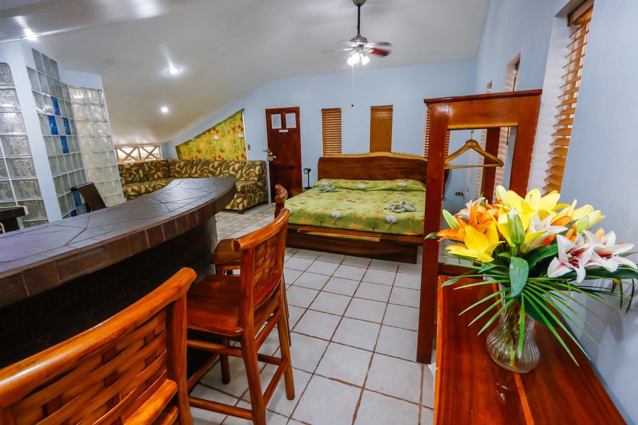 Oceanfront Hotel Verde Mar Direct Access To The Beach Мануель-Антоніо Екстер'єр фото